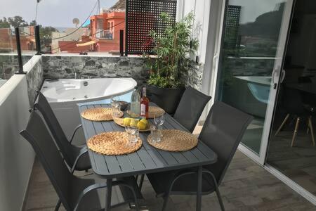 Harrys Atico Puerto De Mogan Apartment Exterior foto